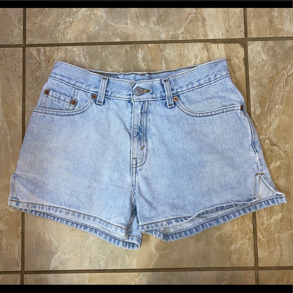 Vintage Levi’s shorts